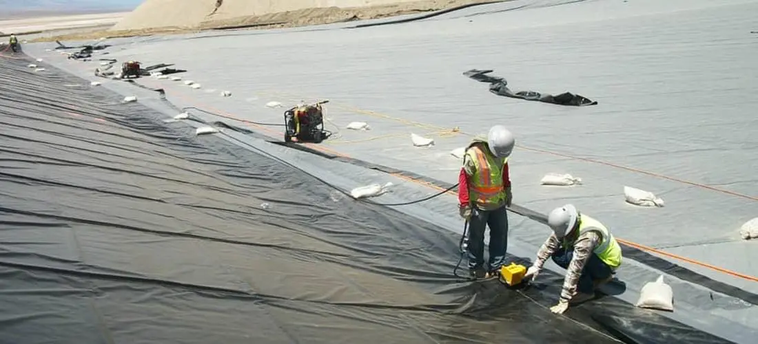 Màng chống thấm HDPE là gì? Ứng dụng và phương pháp thi công